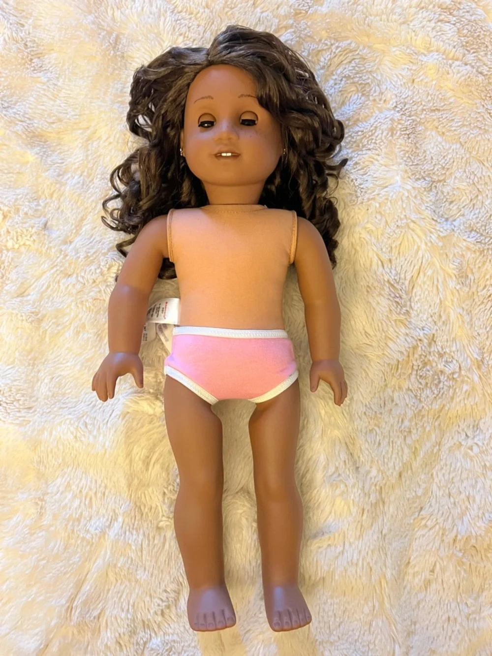 American Girl CYO Sonali Mold- Brown Curly-Haired Doll with Freckles - Picture 3 of 5
